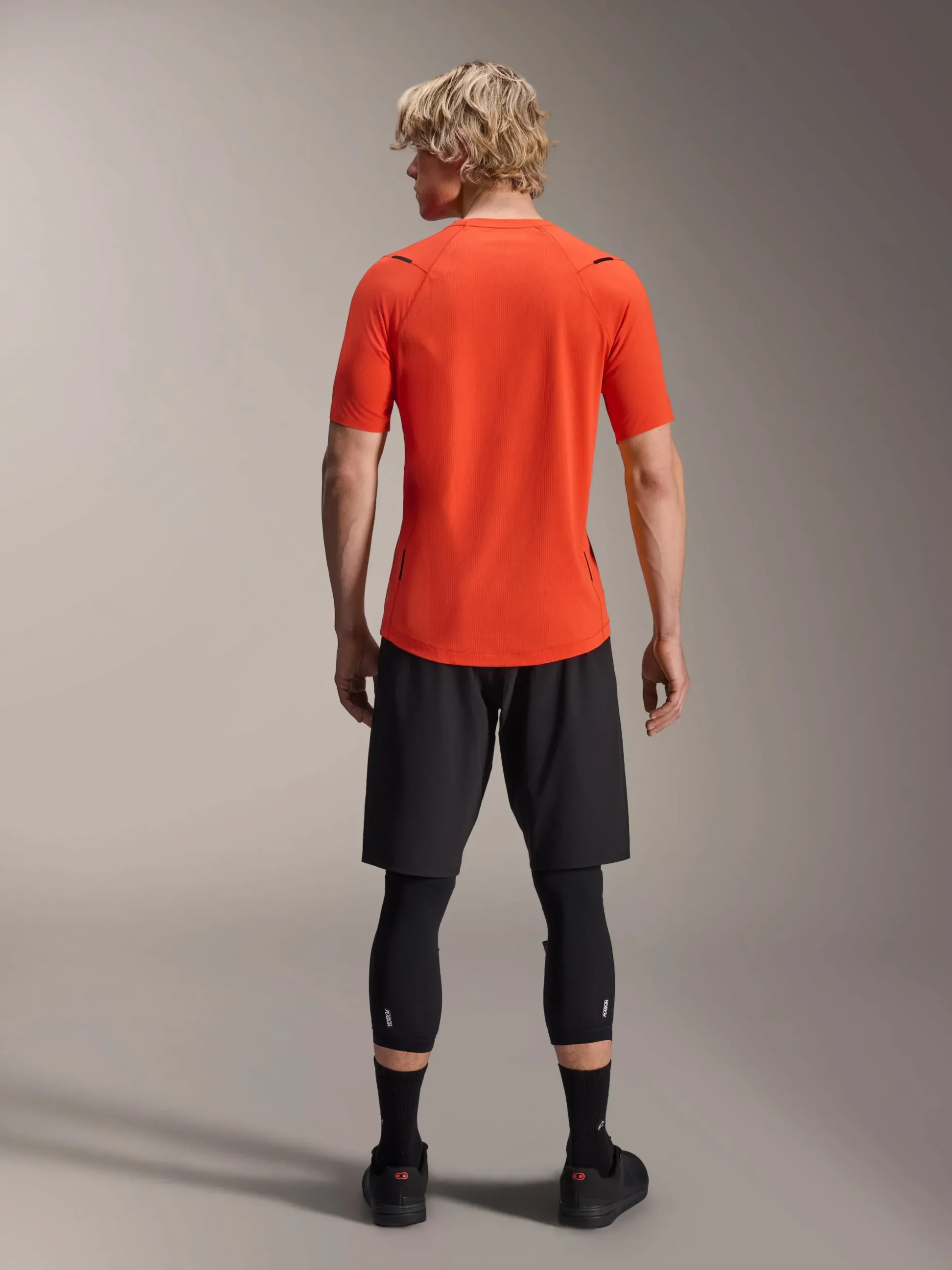 A-Aria Astar Trikot