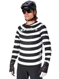 A-Aria Oscar Trikot