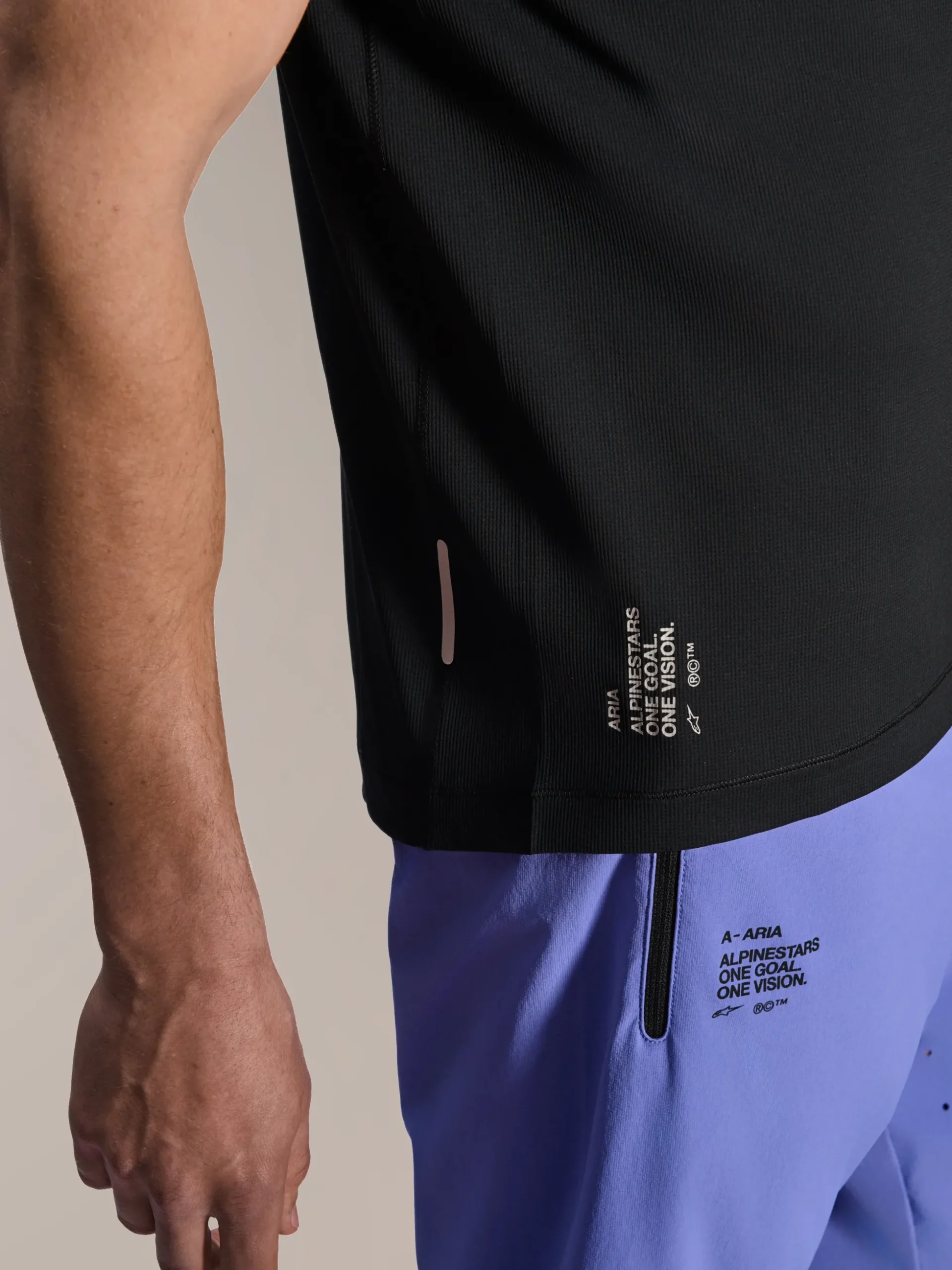 A-Aria Switch Trikot