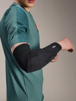 A-Motion Plasma Ellbogen‑Protektor