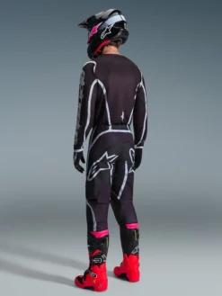 2026 Fluid Apex Bekleidungsset