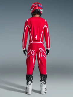 2026 Fluid Apex Bekleidungsset