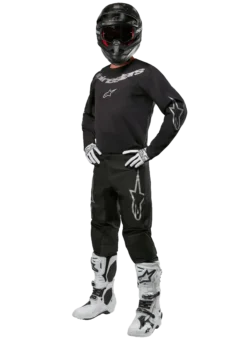 2024 Fluid Graphite Bekleidungsset