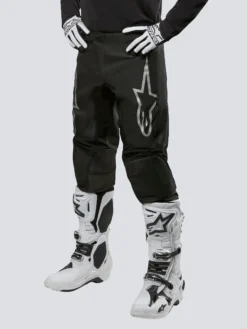 2024 Fluid Graphite Bekleidungsset