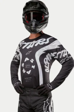 Racer Hana Trikot 2024