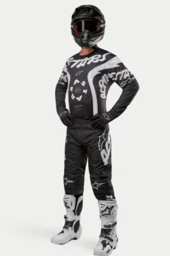 Racer Hana Trikot 2024