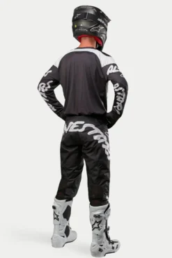Racer Hana Trikot 2024