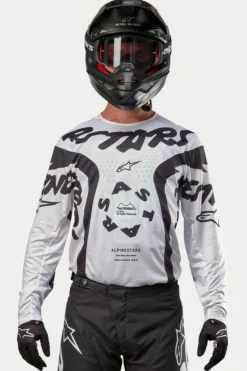 Racer Hana Trikot 2024
