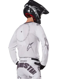 2025 Racer Hollow Bekleidungsset