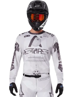 2025 Racer Hollow Bekleidungsset