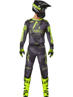 2025 Racer Hollow Bekleidungsset