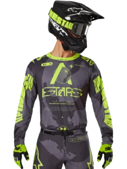 2025 Racer Hollow Bekleidungsset