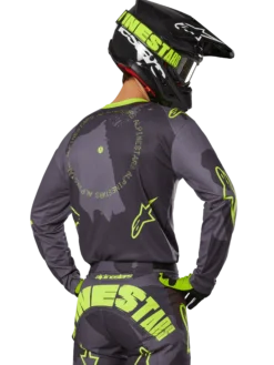 2025 Racer Hollow Bekleidungsset