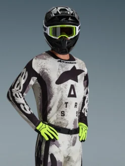 2026 Racer Lahnd Trikot