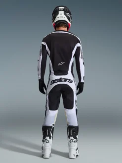 2026 Racer Riway Bekleidungsset