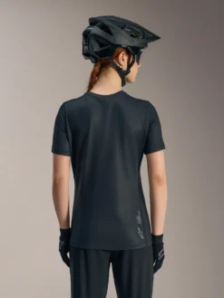 Stella A-Dura Ride Trikot