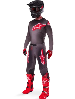 Supertech Lipan Bekleidungsset 2025