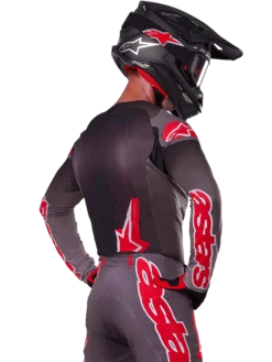 Supertech Lipan Bekleidungsset 2025
