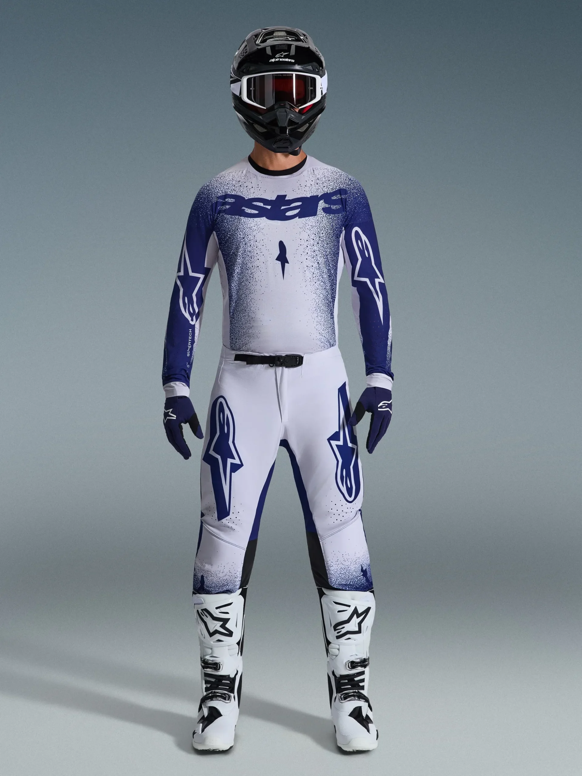 2026 Supertech Scenz Bekleidungsset