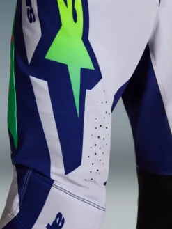 2026 Supertech Vista Bekleidungsset