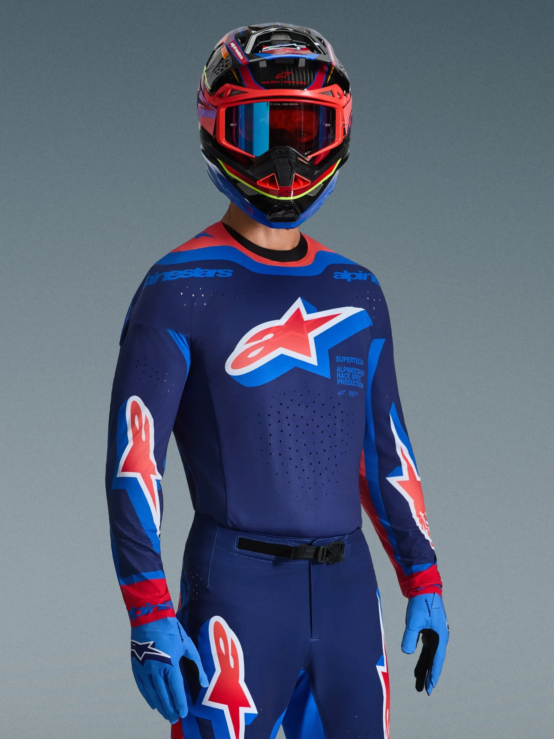 2026 Supertech Vista Bekleidungsset