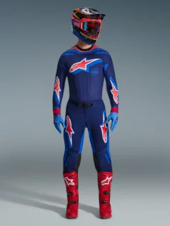 2026 Supertech Vista Bekleidungsset